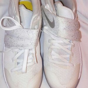 Boy high top tennis shoes